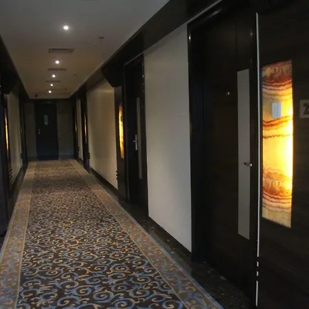 Beacon T2 Inn