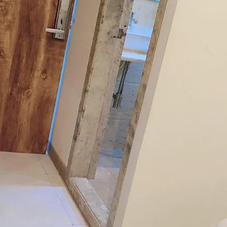 Residency Near Kokilaben Dhirubhai Ambani Hospital Andheri West Hotel
