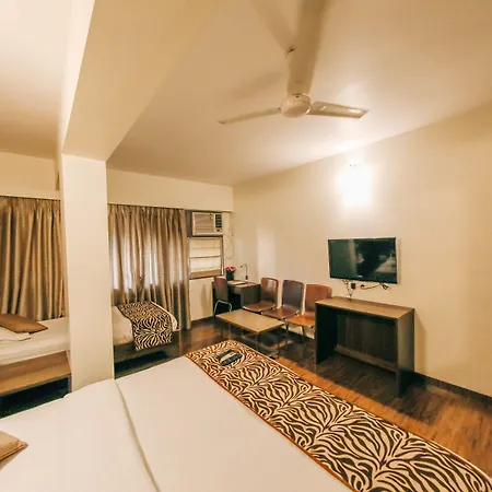 Hotel Maharana Chembur 2*