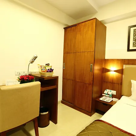 Hotel The Altruist Andheri 3*
