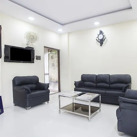 Oyo 23656 Parimeet Hotel 3*