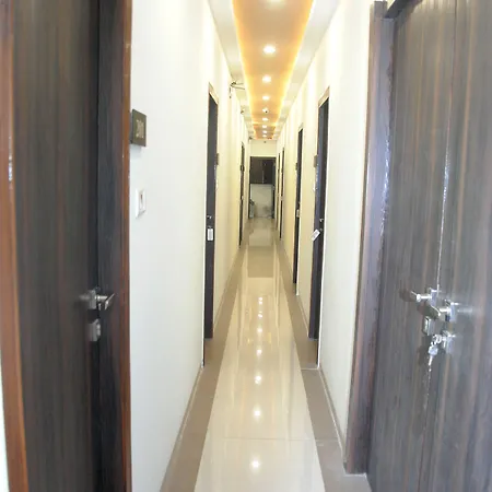 Hotel Sanjary Palace
