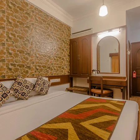 Mogul Palace - Near Masjid Bunder Hotel