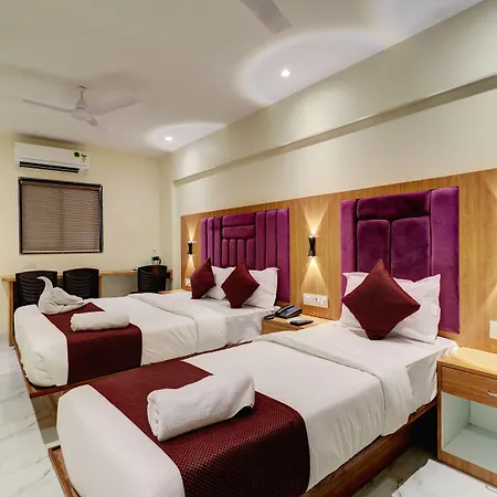 Kurla Residency 3*