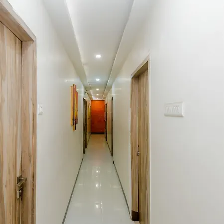 O Blue Pearl Residency Near Chhatrapati Shivaji International Airport Hotel
