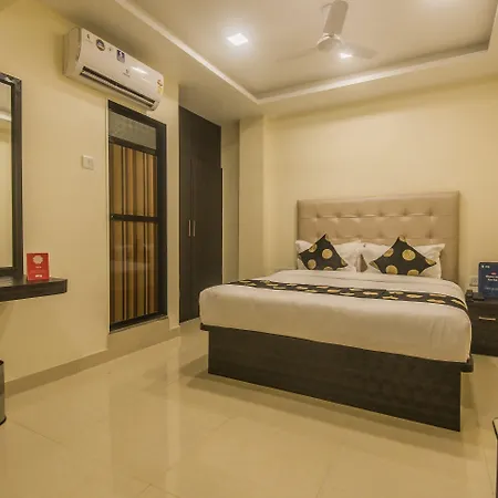 Hotel Super O Palace Near Don Bosco 3*