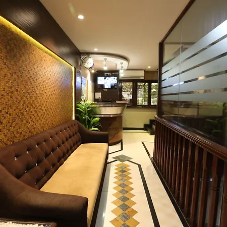 Hotel Happyland
