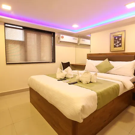 Hotel Happyland