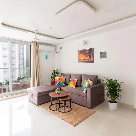 Peaceful, Spacious 2bhk With Balcony & Skylineview * Mumbai