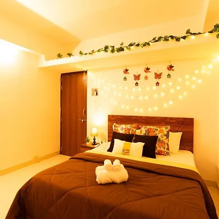 Peaceful, Spacious 2bhk With Balcony & Skylineview Apartment *