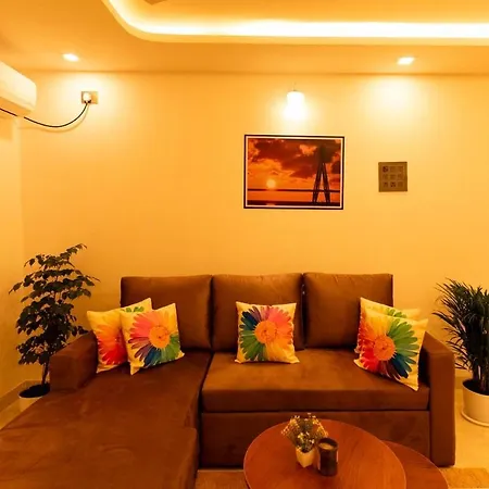 Peaceful, Spacious 2bhk With Balcony & Skylineview Mumbai