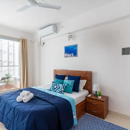 Peaceful, Spacious 2bhk With Balcony & Skylineview * Mumbai