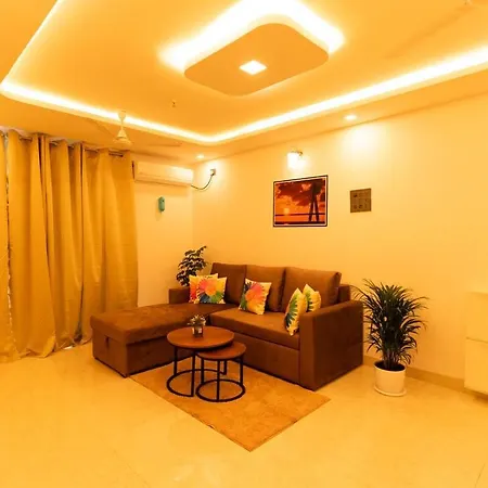 Apartment Peaceful, Spacious 2bhk With Balcony & Skylineview