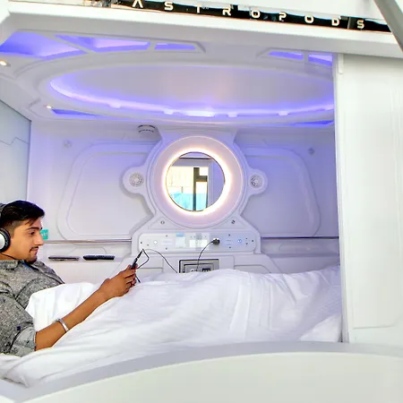 Astropods Airport, Mumbai. Guest house Mumbai