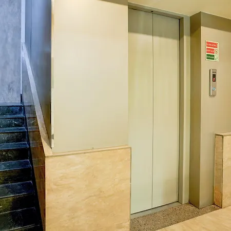 Fabhotel Veera Residency - Nr Airport Hotel