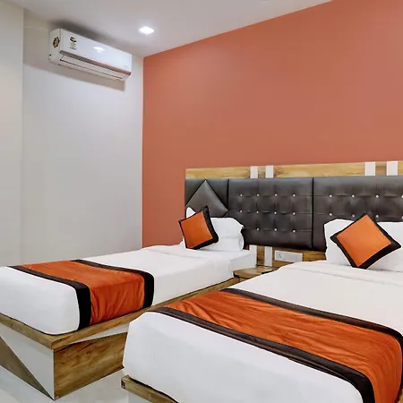Fabhotel Veera Residency - Nr Airport Hotel