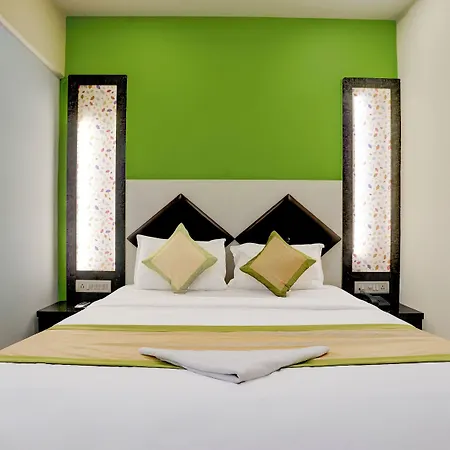 Fabhotel Veera Residency - Nr Airport