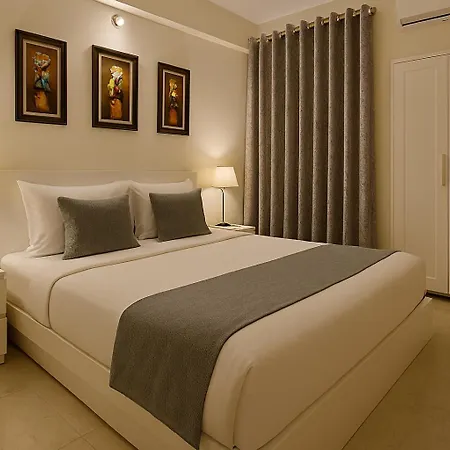 Side Serviced By Maxxvalue Apartment