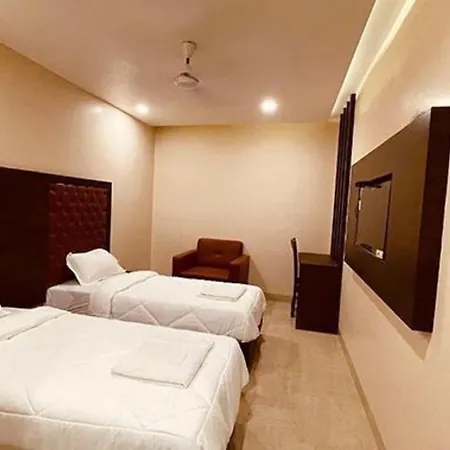 Fabhotel Vertigo Hotel Mumbai