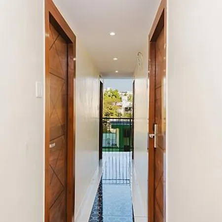 Airport Palace 3* Mumbai