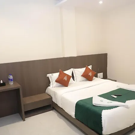 Casa Glitz Hotels-nesco Exhibition Centre *