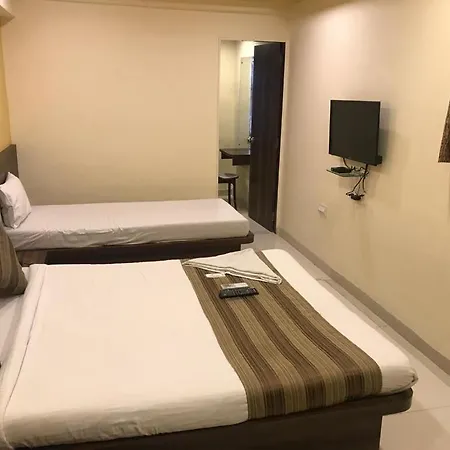 Lucky Serviced -near Bkc Apartment Mumbai