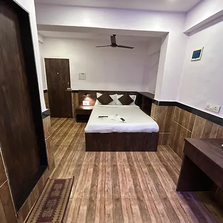 Lucky Serviced -near Bkc Apartment Mumbai