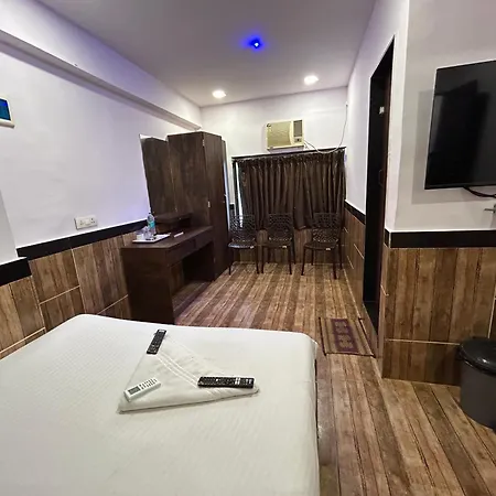 Lucky Serviced -near Bkc Apartment