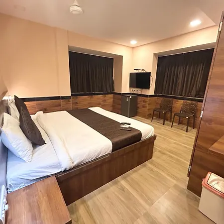 Lucky Serviced -near Bkc Apartment Mumbai