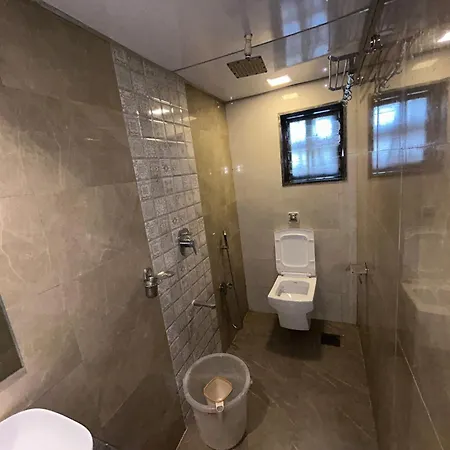 Lucky Serviced -near Bkc *