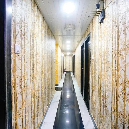 Via The Sunset Avenue Hotel
