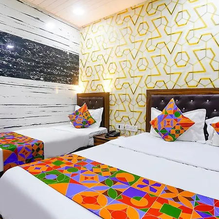 Via The Sunset Avenue Hotel 3*