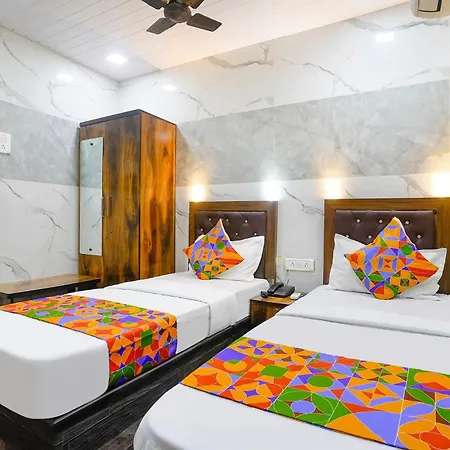Via The Sunset Avenue Hotel