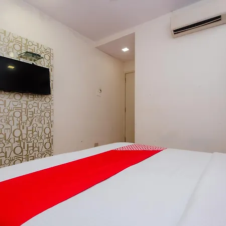 Hotel O Blue Pearl Residency Near Chhatrapati Shivaji International Airport
