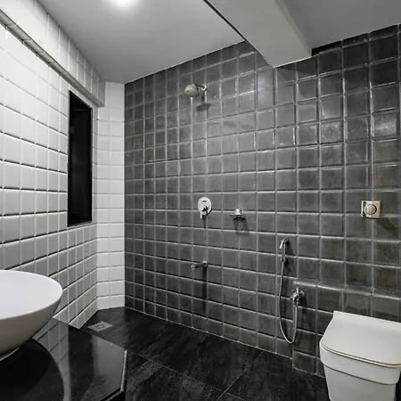 Hotel Jk Regency, International