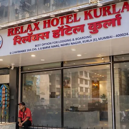 Relax Kurla 2*