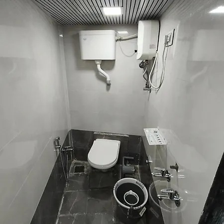 Hostel Basera And Separate For Group In Andheri East - Marol Mumbai