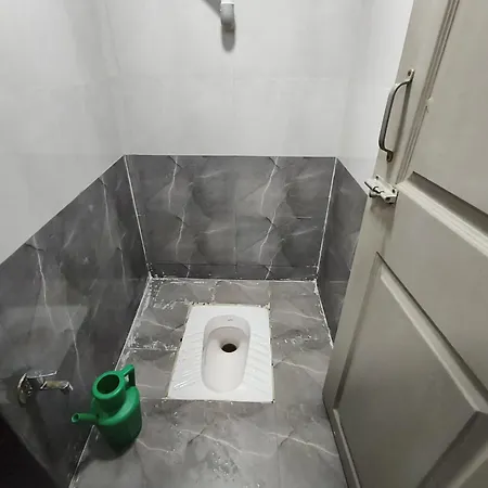 Basera And Separate For Group In Andheri East - Marol Hostel