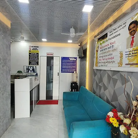 Hostel Basera And Separate For Group In Andheri East - Marol