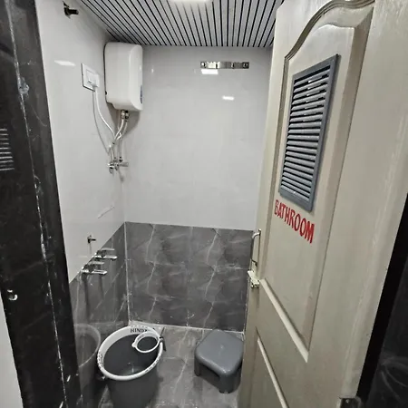Basera And Separate For Group In Andheri East - Marol Hostel *
