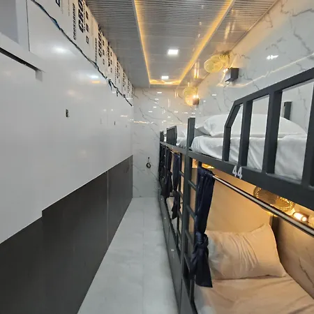 Basera And Separate For Group In Andheri East - Marol Hostel Mumbai