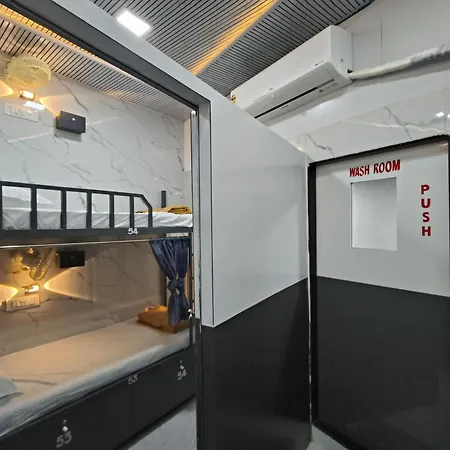 Hostel Basera And Separate For Group In Andheri East - Marol