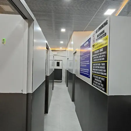 Basera And Separate For Group In Andheri East - Marol Hostel *