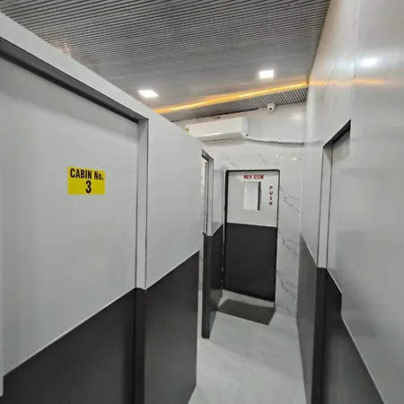 Basera And Separate For Group In Andheri East - Marol Hostel *