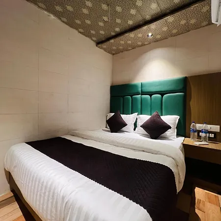 Imperial Suite-near Bkc Hotel Mumbai