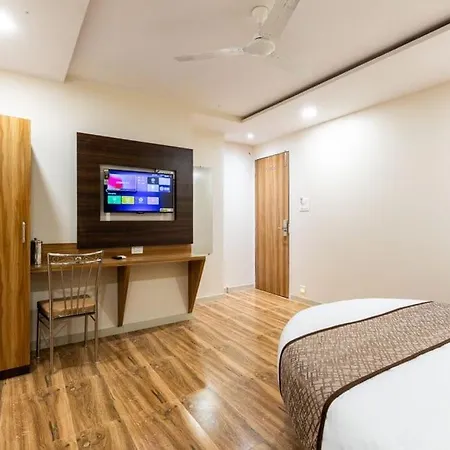 Bkc Anex Near Bandra Kurla Complex Hotel *