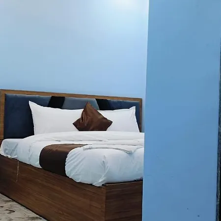 Ashyana And Hostel