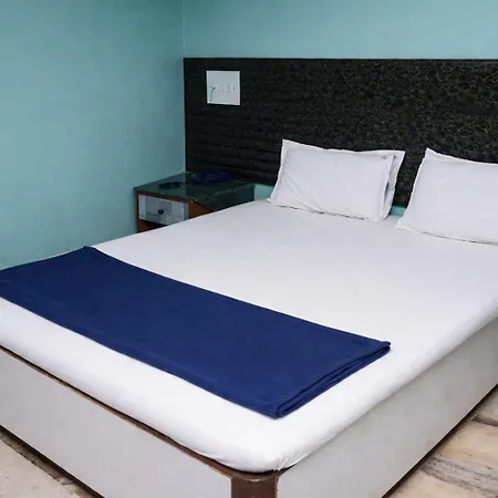 Srk Hotel- Grant Road 2*