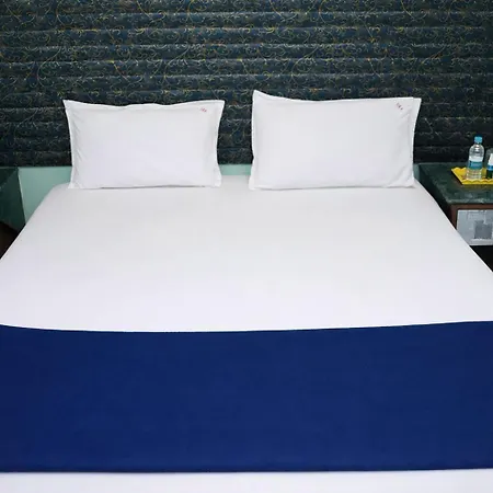 Srk Hotel- Grant Road Hotel 2*