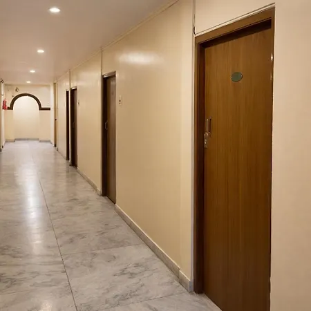 Hotel Srk Hotel- Grant Road